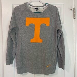 Oversized Nike University of Tennessee pullover